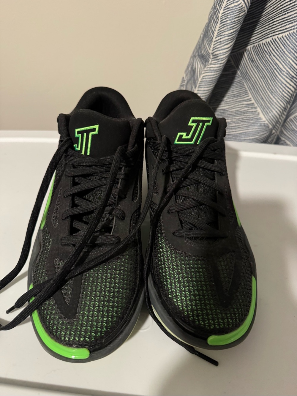 Nike Men's Black Tatum Athletic Shoes with Neon Green Accents